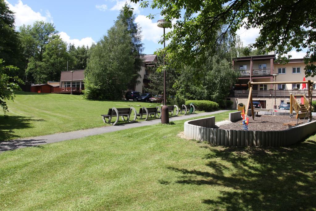 Hotel Odra Ostravice Buitenkant foto
