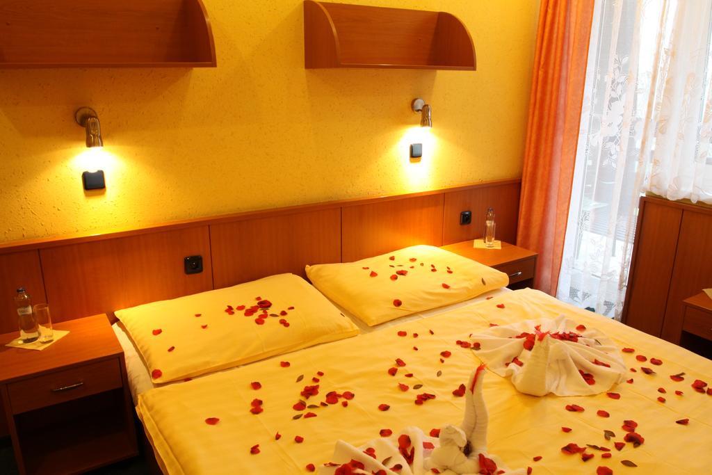 Hotel Odra Ostravice Buitenkant foto
